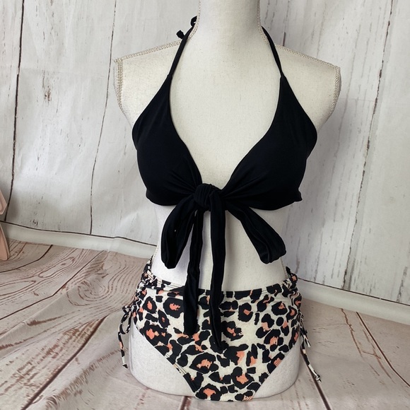 Bikini swimsuit - Picture 3 of 5